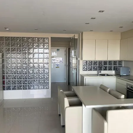 Bel Air - Comfortable With A Beautiful Sea View T70